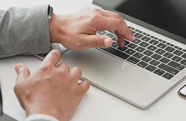 融資統(tǒng)合現(xiàn)行維持